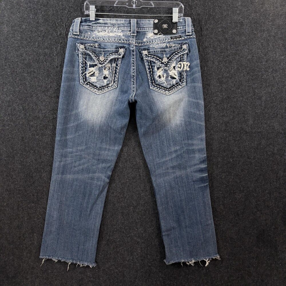 Miss Me Easy Capri Jeans Women's 31 Blue Distressed Embellished Crop Denim